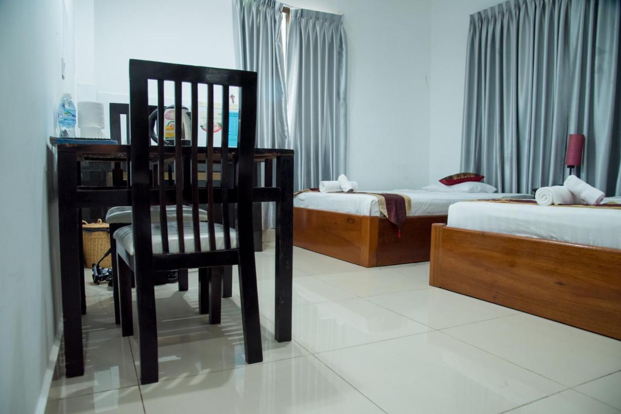 New Season Riverside Hotel Πνομ Πενχ Εξωτερικό φωτογραφία