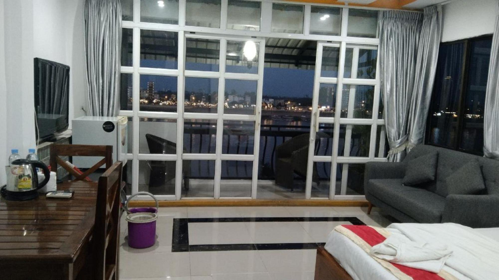 New Season Riverside Hotel Πνομ Πενχ Εξωτερικό φωτογραφία