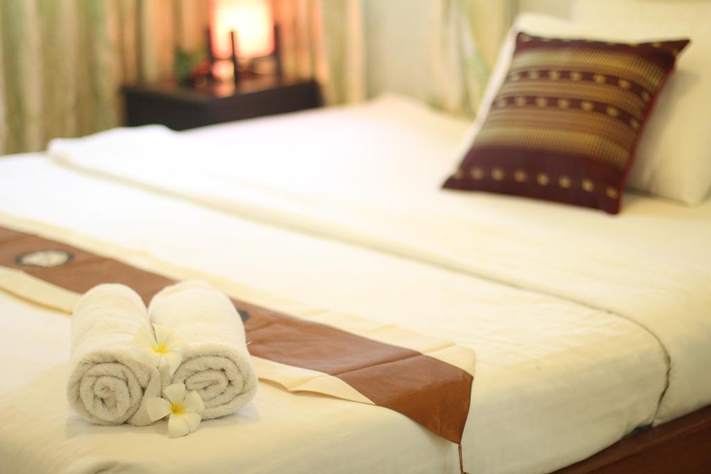 New Season Riverside Hotel Πνομ Πενχ Δωμάτιο φωτογραφία