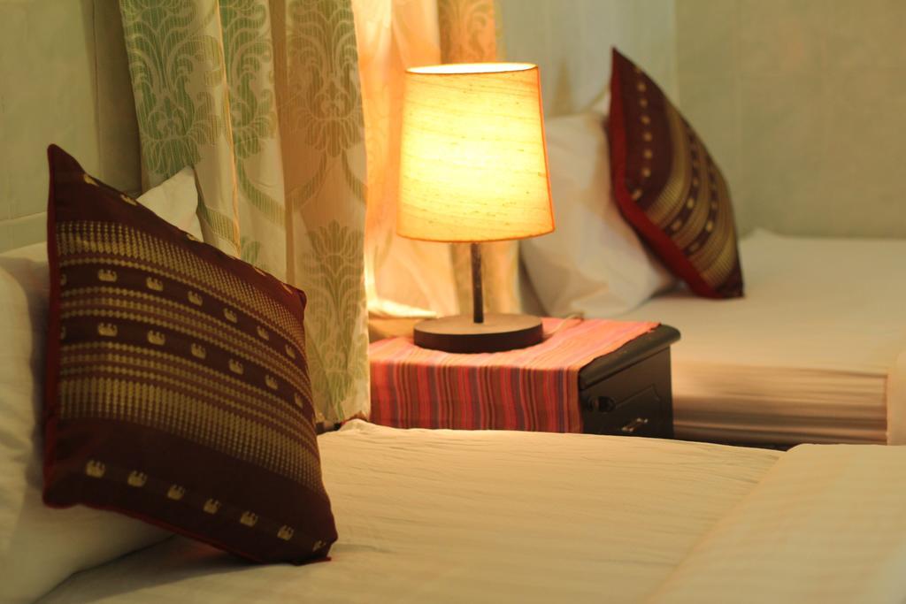 New Season Riverside Hotel Πνομ Πενχ Δωμάτιο φωτογραφία