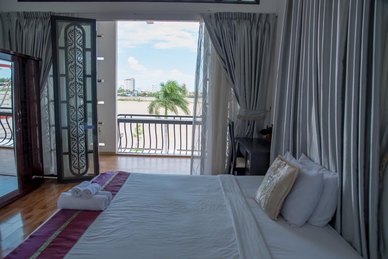 New Season Riverside Hotel Πνομ Πενχ Εξωτερικό φωτογραφία